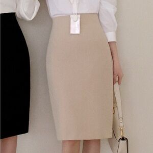 Elegant White Pencil Skirt